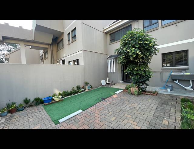 3 BEDROOM TOWNHOUSE FOR SALE IN MORNINGSIDE